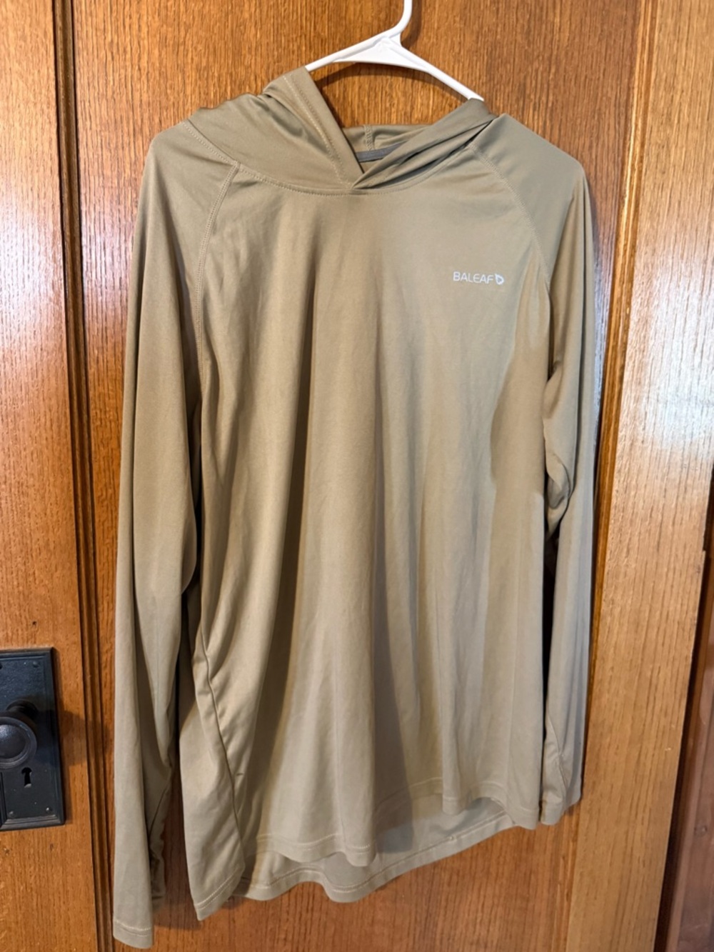 Baleaf beige Lightweight Hooded Long Sleeve Pullover